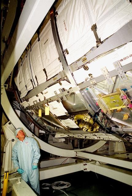 NASA image: KSC-00pp0181