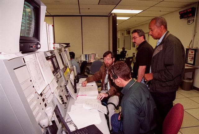 NASA image: KSC-00pp0189