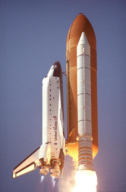 NASA image: KSC-00pp0223