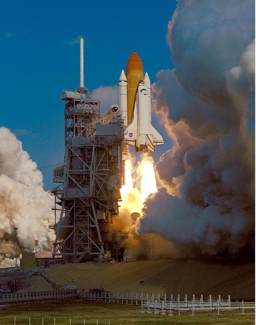 NASA image: KSC-00pp0226