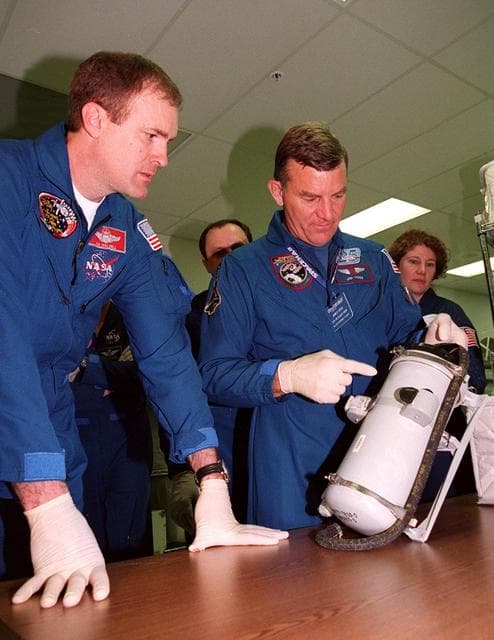 NASA image: KSC-00pp0288