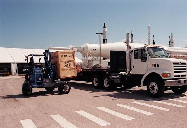 NASA image: KSC-00pp0314