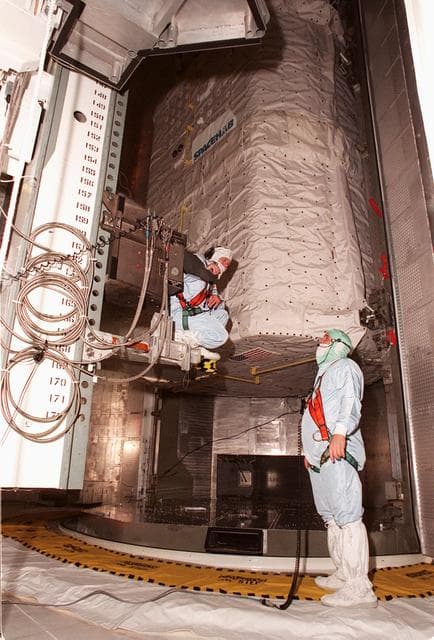 NASA image: KSC-00pp0373