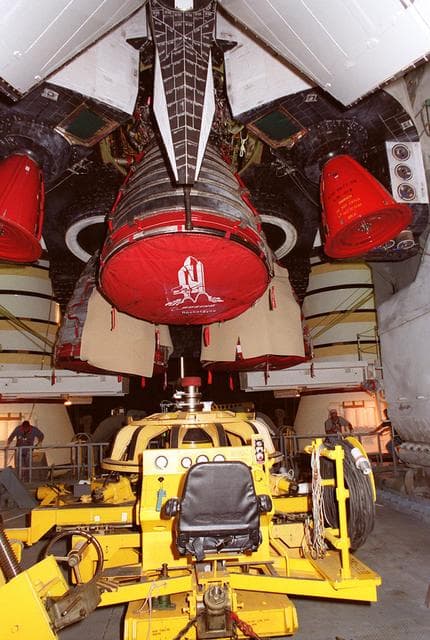 NASA image: KSC-00pp0374