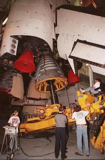 NASA image: KSC-00pp0385