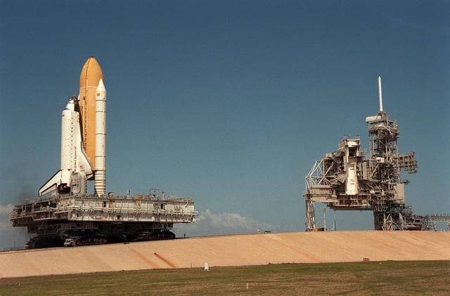 NASA image: KSC-00pp0408