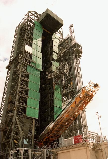 NASA image: KSC-00pp0415