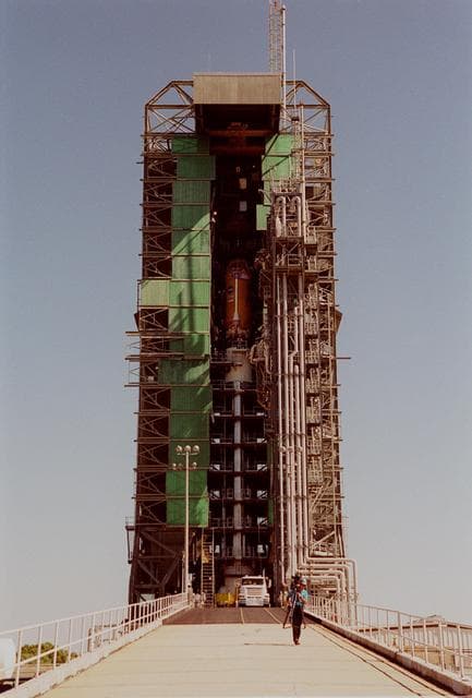 NASA image: KSC-00pp0427