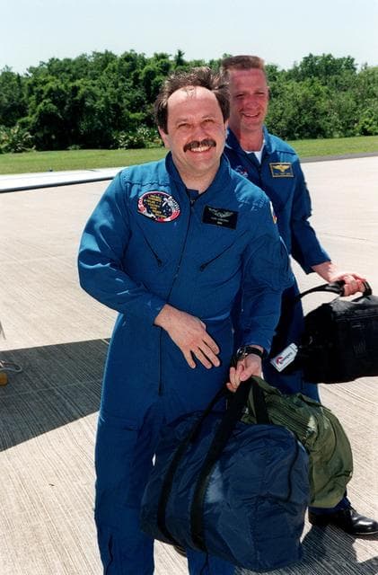 NASA image: KSC-00pp0445