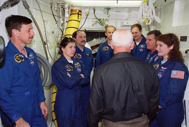 NASA image: KSC-00pp0451
