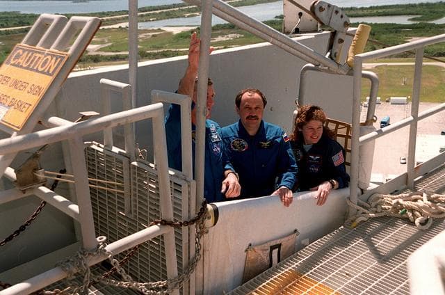 NASA image: KSC-00pp0461