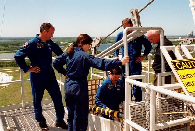 NASA image: KSC-00pp0462