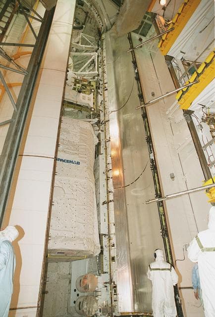 NASA image: KSC-00pp0495