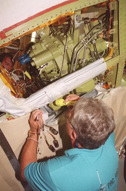 NASA image: KSC-00pp0502