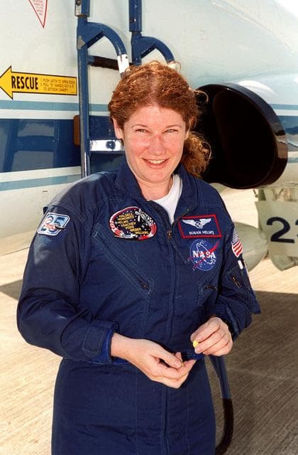 NASA image: KSC-00pp0525