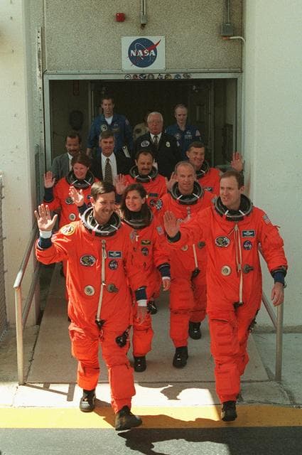 NASA image: KSC-00pp0584