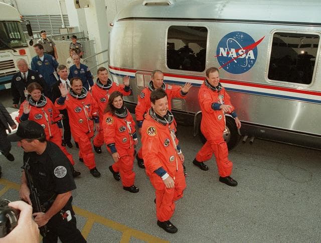 NASA image: KSC-00pp0585