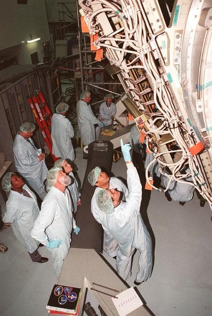 NASA image: KSC-00pp0593