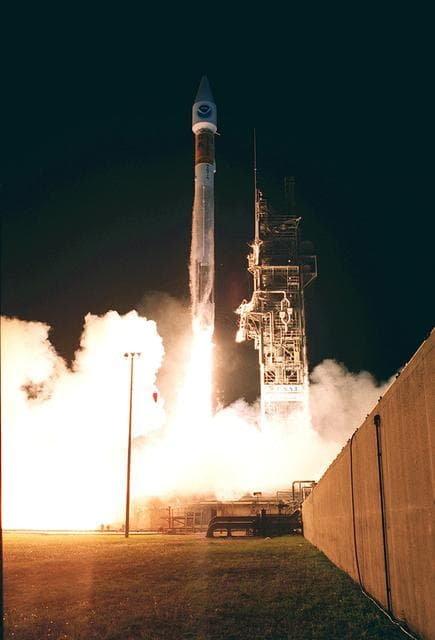 NASA image: KSC-00pp0620