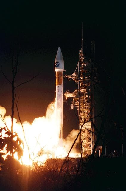 NASA image: KSC-00pp0621