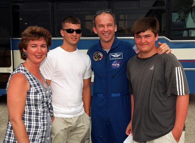 NASA image: KSC-00pp0685