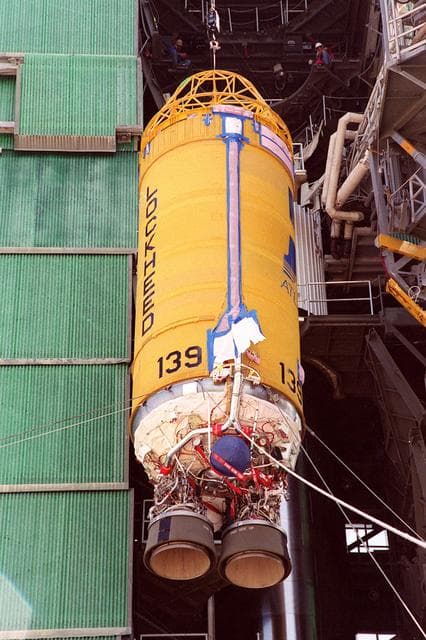 NASA image: KSC-00pp0704
