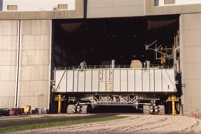 NASA image: KSC-00pp0723