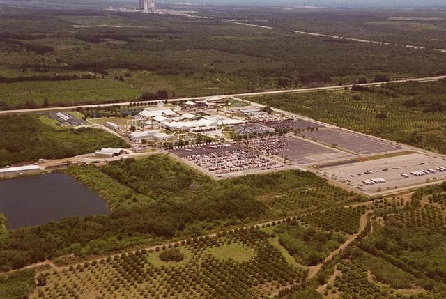 NASA image: KSC-00pp0742