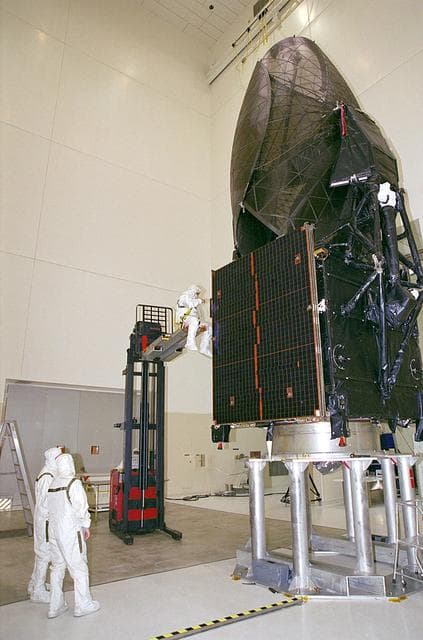 NASA image: KSC-00pp0746