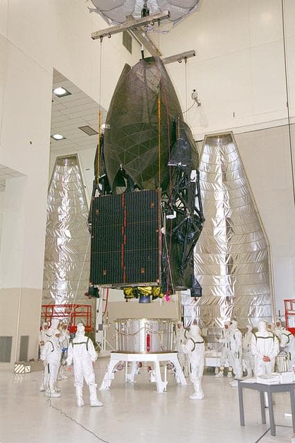 NASA image: KSC-00pp0748