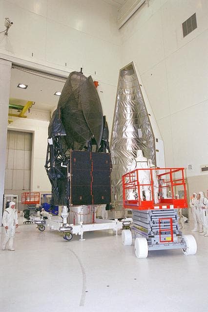 NASA image: KSC-00pp0750