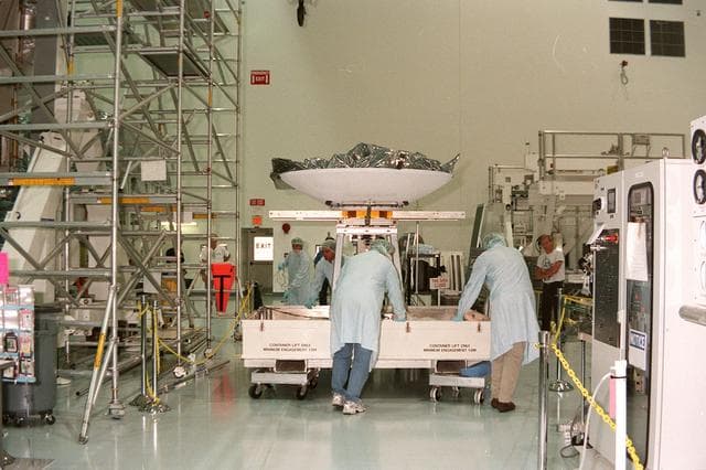 NASA image: KSC-00pp0766