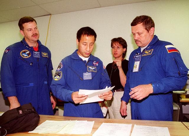 NASA image: KSC-00pp0785