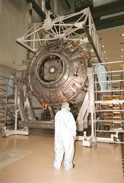 NASA image: KSC-00pp0830