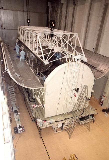 NASA image: KSC-00pp0833