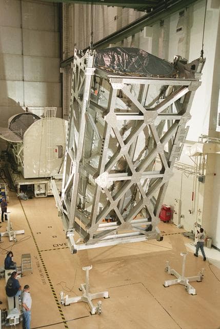 NASA image: KSC-00pp0837