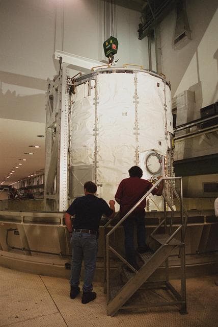 NASA image: KSC-00pp0847