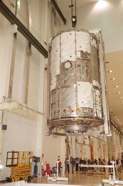 NASA image: KSC-00pp0869