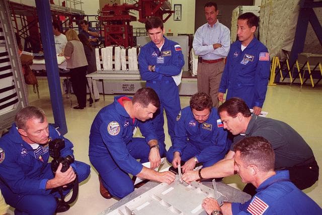 NASA image: KSC-00pp0951