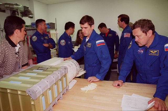 NASA image: KSC-00pp0954