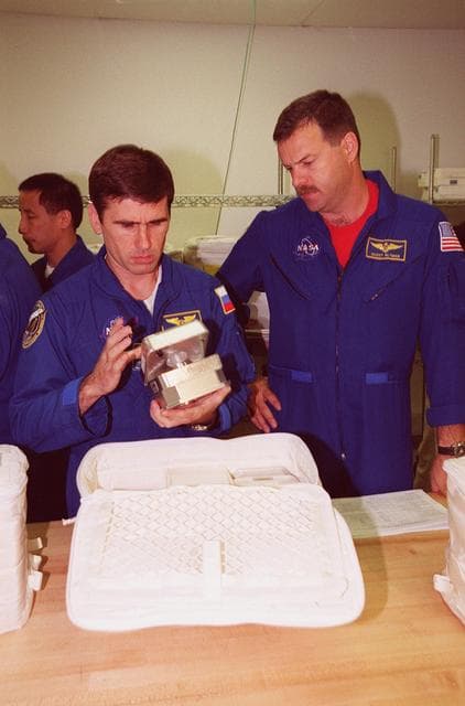 NASA image: KSC-00pp0956