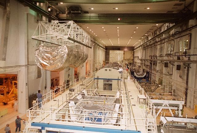 NASA image: KSC-00pp1050
