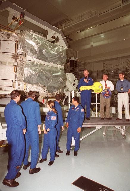 KSC-00pp1057