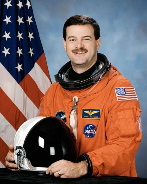 NASA image: KSC-00pp1063