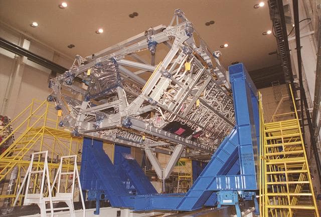 NASA image: KSC-00pp1064
