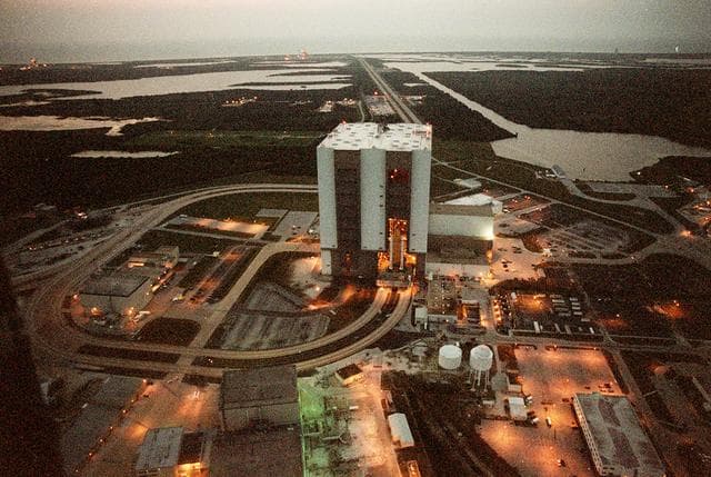 NASA image: KSC-00pp1109