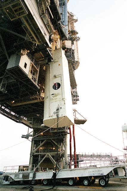 NASA image: KSC-00pp1118