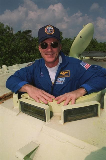NASA image: KSC-00pp1134