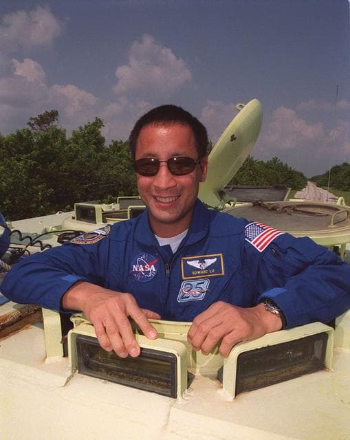 NASA image: KSC-00pp1143