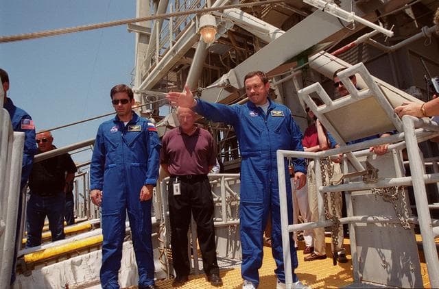 NASA image: KSC-00pp1174